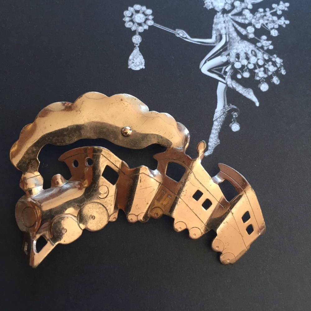 Brooch